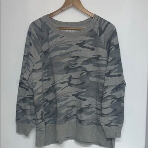 Maurices XL Women’s Gray Camouflage Women's Sweatshirt, oversized, cozy, fleece